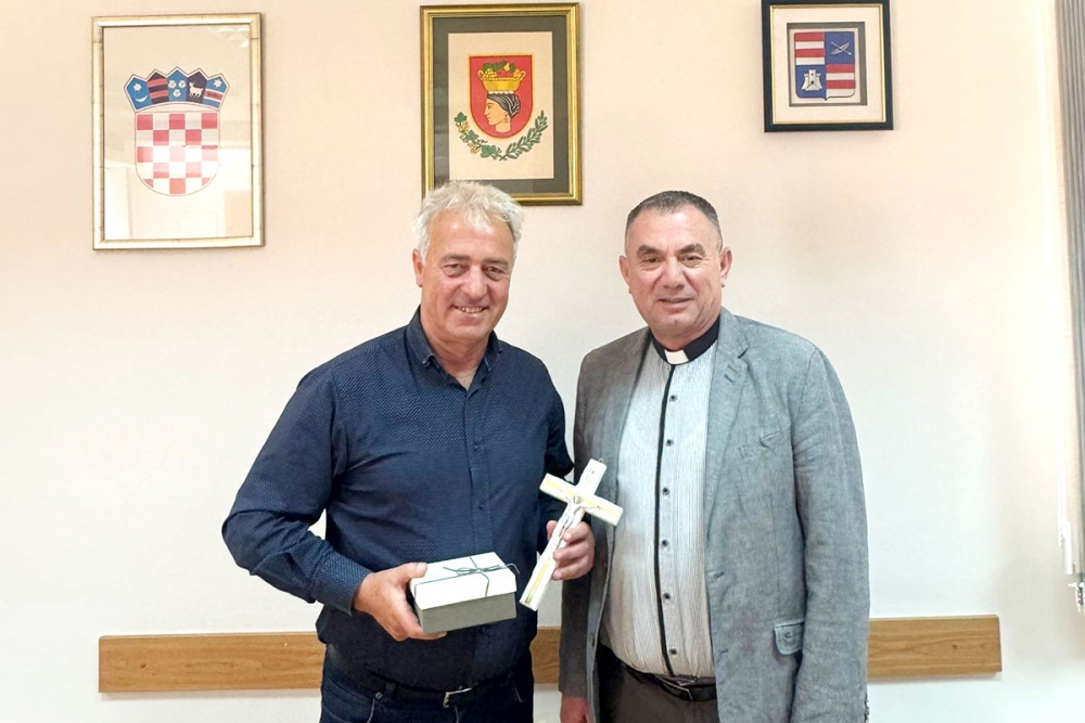 Don Nikola Beri&scaron;ić posjetio načelnika Nardellija i zahvalio na svemu &scaron;to je učinio za župe Brgat i Postranje
