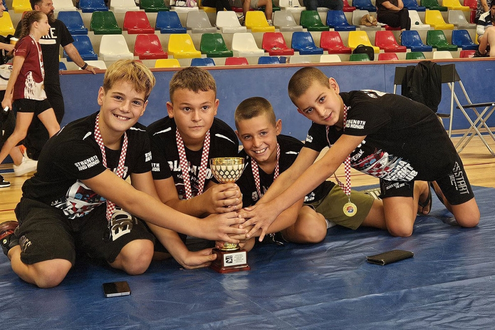 Maro Lapačina prvak Hrvatske u hrvanju slobodnim stilom za mlađe dječake početnike